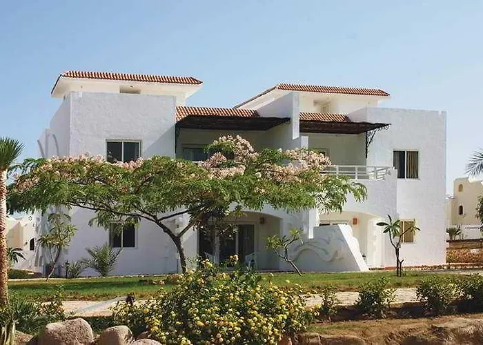 Üdülőközpont Sharming - Couples And Families Only 4*